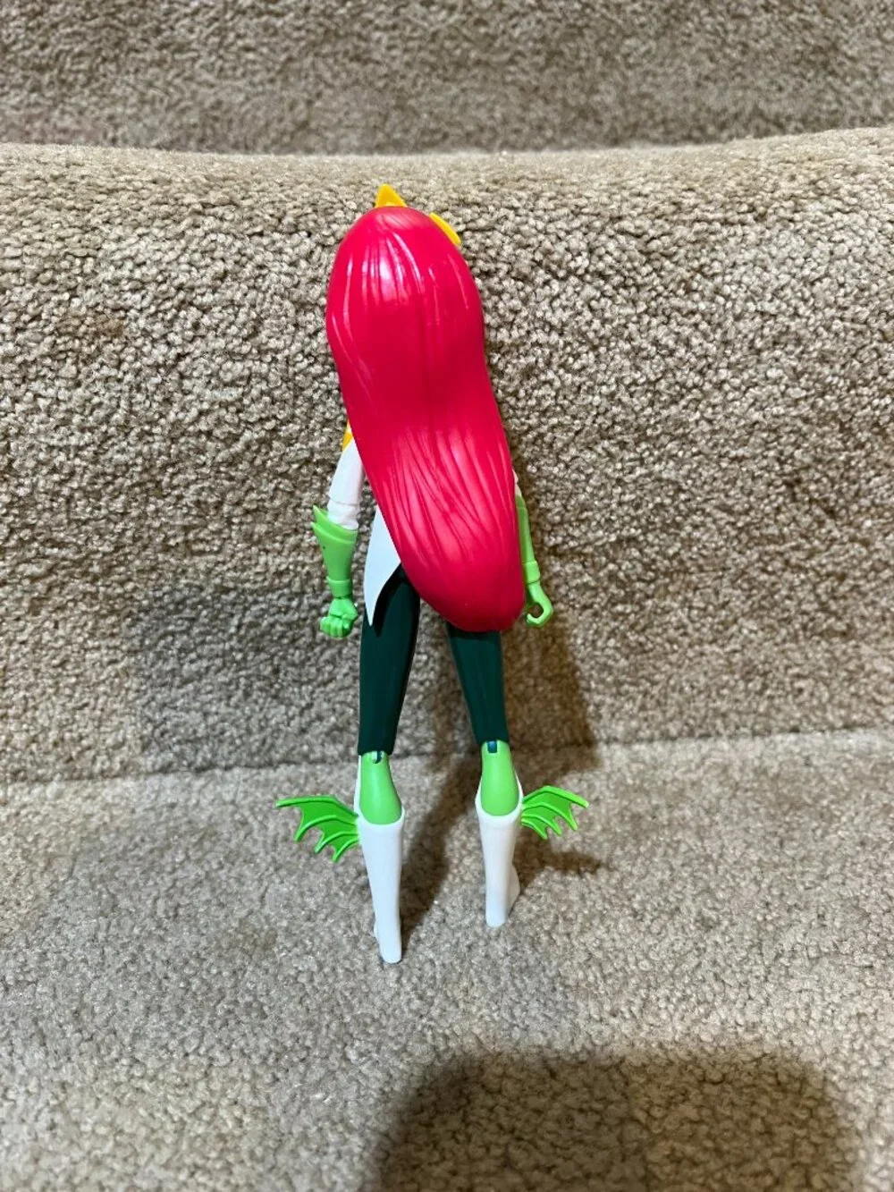 Mysticons 2017 Arkayna figure 6